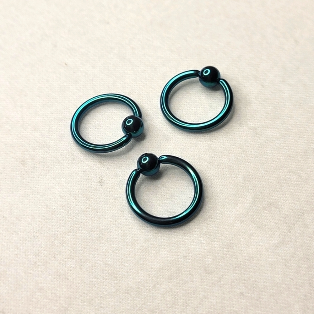 Green 14 Gauge 3/8" Captive Bead Ring Body Jewelry - Picture 1 of 1
